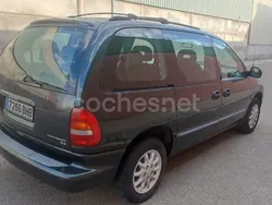 Negro Usado 2002 Chrysler Grand Voyager Limited Monovolumen | 2700 € (Buen precio)