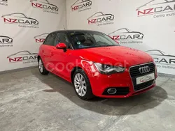 Rojo Usado 2014 Audi A1 Sportback Ambition Utilitario | 11.999 € (Un poco caro)
