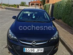 Negro Usado 2014 Opel Astra Excellence Berlina | 6500 € (Precio justo)