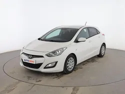 Blanco Usado 2013 Hyundai i30 Berlina | 7999 € (Buen precio)