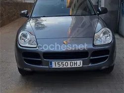 Gris / plata Usado 2005 Porsche Cayenne S SUV | 9400 € (Precio justo)