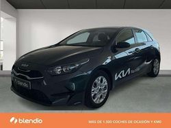 Gris Usado 2023 Kia Ceed Utilitario | 17.590 € (Precio justo)