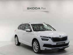 Blanco Usado 2023 Skoda Kamiq Style SUV | 22.000 € (Precio justo)