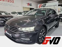Gris Usado 2022 VW Passat Executive Berlina | 22.900 € (Precio justo)