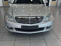 Gris / plata Usado 2008 Mercedes C220 Elegance Berlina | 10.900 € (Un poco caro)