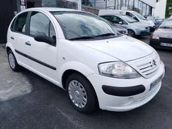 Blanco Usado 2005 Citroën C3 Exclusive Utilitario | 2500 € (Precio justo)