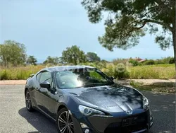 Gris / plata Usado 2015 Toyota GT86 GT Coupe | 14.000 €
