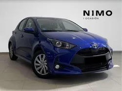 Azul cobalto Usado 2024 Toyota Yaris Hybrid Active Utilitario | 20.500 € (Precio justo)