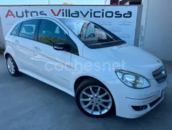 Mercedes B200