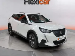 Blanco Usado 2023 Peugeot 2008 Allure SUV | 13.490 € (Buen precio)