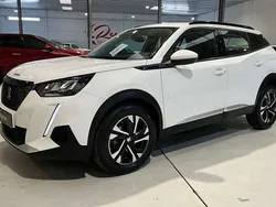 Blanco Usado 2021 Peugeot 2008 Allure SUV | 18.990 € (Caro)