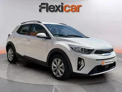 Blanco Usado 2022 Kia Stonic SUV | 14.990 € (Precio justo)