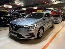Gris / plata Usado 2021 Renault Mégane GrandTour Intens Familiar | 12.900 € (Caro)