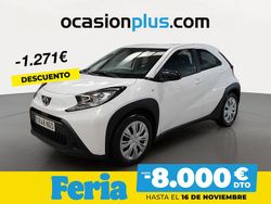 Blanco Usado 2023 Toyota Aygo X Play SUV | 13.750 €
