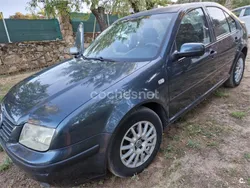 Verde Usado 2003 VW Bora Conceptline Berlina | 1900 €