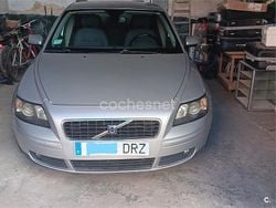 Gris / plata Usado 2005 Volvo S40 Momentum Berlina | 2650 € (Caro)