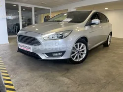 Gris / plata Usado 2015 Ford Focus Titanium Berlina | 10.900 € (Precio justo)