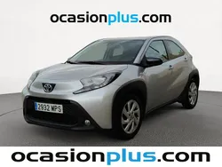 Gris Usado 2024 Toyota Aygo Play Utilitario | 14.000 € (Precio justo)