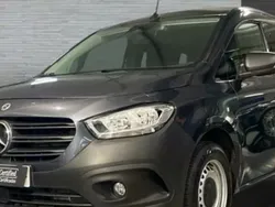 Gris Usado 2023 Mercedes Citan 110 Familiar | 24.500 € (Precio justo)