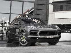 Gris / plata Usado 2020 Porsche Cayenne SUV | 53.900 € (Buen precio)