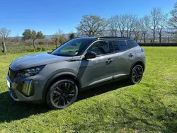 Gris / plata Usado 2025 Peugeot 2008 GT SUV | 27.900 € (Precio justo)