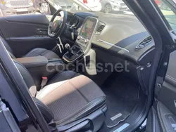 Negro Usado 2016 Renault Scénic III Zen Monovolumen | 13.490 € (Precio justo)