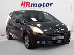 Gris Usado 2012 Peugeot 5008 Family Monovolumen | 6790 € (Precio justo)
