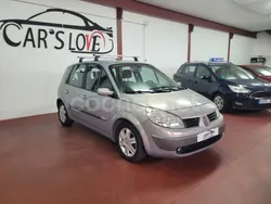 Gris / plata Usado 2005 Renault Scénic II Dynamique Monovolumen | 3990 € (Un poco caro)