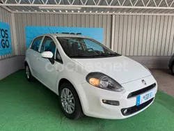Blanco Usado 2011 Fiat Punto Active Utilitario | 7500 €