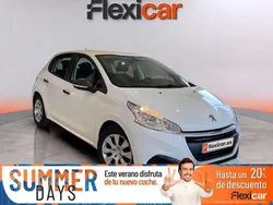 Blanco Usado 2017 Peugeot 208 Access Utilitario | 8290 € (Buen precio)