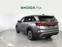Gris Usado 2024 Skoda Kodiaq SUV | 45.100 €