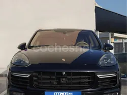 Negro Usado 2016 Porsche Cayenne Turbo SUV | 39.990 €