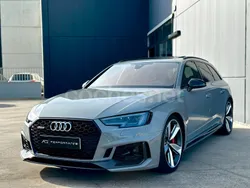 Gris / plata Usado 2018 Audi RS4 Ambiente Familiar | 62.890 € (Un poco caro)