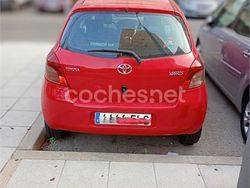 Rojo Usado 2007 Toyota Yaris Sol Berlina | 4600 € (Buen precio)