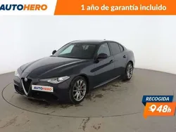 Negro Usado 2018 Alfa Romeo Giulia Super Berlina | 18.599 € (Buen precio)