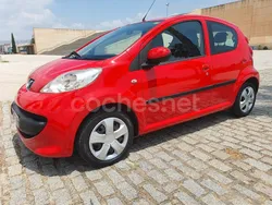 Rojo Usado 2006 Peugeot 107 Utilitario | 3999 € (Un poco caro)