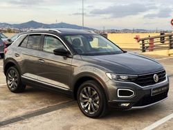 Gris / plata Usado 2019 VW T-Roc Sportline SUV | 27.900 € (Un poco caro)