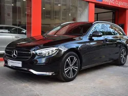 Negro Usado 2023 Mercedes E200 Familiar | 39.990 € (Buen precio)
