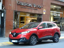 Rojo Usado 2017 Renault Kadjar Zen SUV | 15.900 € (Precio justo)