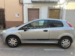 Gris / plata Usado 2006 Fiat Grande Punto Active Utilitario | 2400 € (Buen precio)