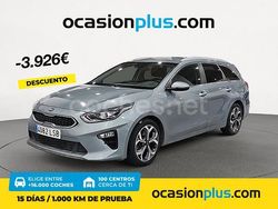 Gris / plata Usado 2021 Kia Ceed Utilitario | 18.990 € (Un poco caro)