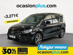 Negro Usado 2023 Mercedes A180 Monovolumen | 25.990 € (Precio justo)