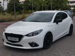 Blanco Usado 2014 Mazda 3 Luxury Berlina | 7900 € (Super precio)
