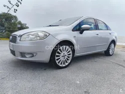 Gris / plata Usado 2010 Fiat Linea Dynamic Berlina | 3500 € (Buen precio)