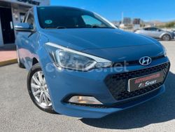 Azul Usado 2017 Hyundai i20 Berlina | 10.800 € (Un poco caro)