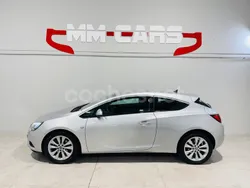 Gris / plata Usado 2012 Opel Astra GTC Sportive Berlina | 6500 € (Buen precio)