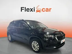 Negro Usado 2023 Skoda Karoq Ambition SUV | 18.990 € (Super precio)