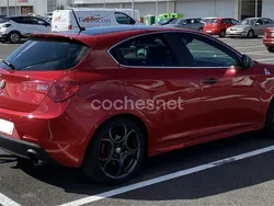Rojo Usado 2015 Alfa Romeo Giulietta Quadrifoglio Verde Utilitario | 21.499 €