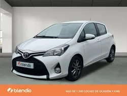 Blanco Usado 2015 Toyota Yaris Active Berlina | 10.990 € (Un poco caro)