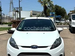 Blanco Usado 2011 Ford Fiesta Trend Utilitario | 6500 € (Precio justo)